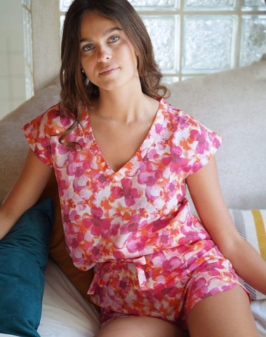Haut de pyjama manches courtes Parfum Floral de Nêge Paris aux couleurs rose et orange 100% Tencel Lyocell certifié OEKO-TEX