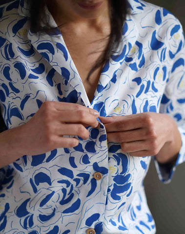 Nêge Paris - Pyjama Archipel chemise pantalon couleur bleu et blanc 